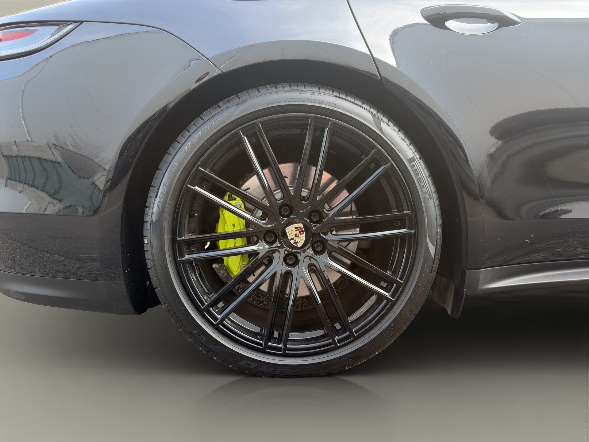 PORSCHE Panamera 4S E-Hybrid PDK-image-15