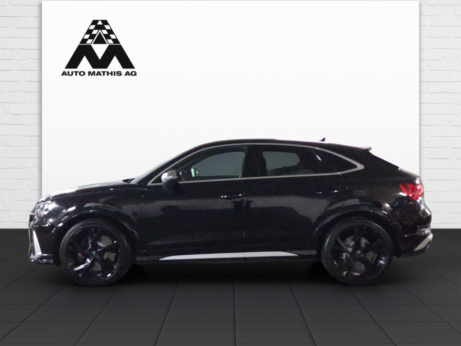 AUDI RS Q3 Sportback quattro S tronic-showroom-element-2
