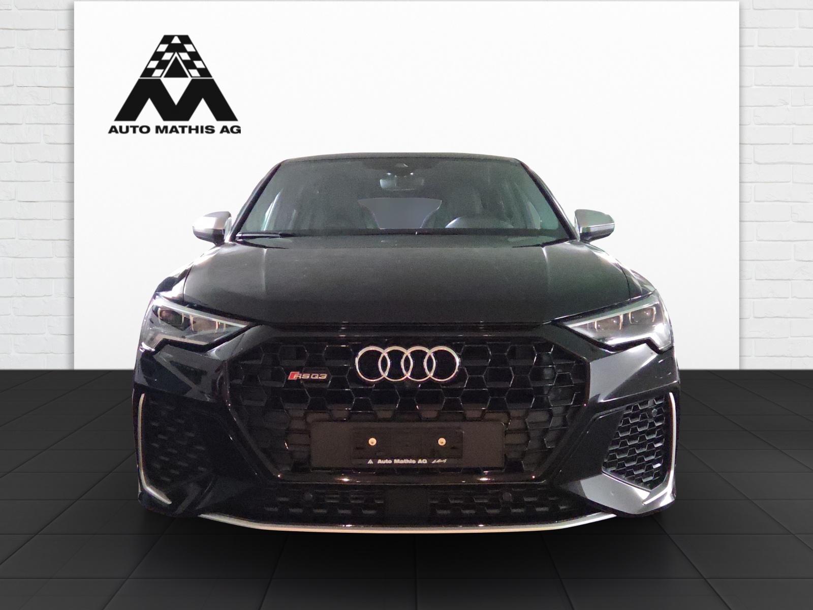 AUDI RS Q3 Sportback quattro S tronic-showroom-element-1