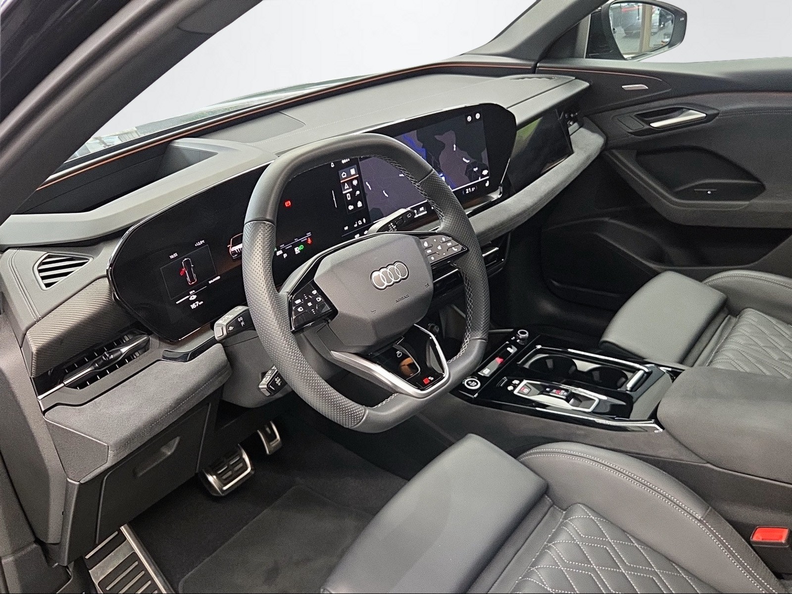 AUDI Q6 e-tron quattro-image-9