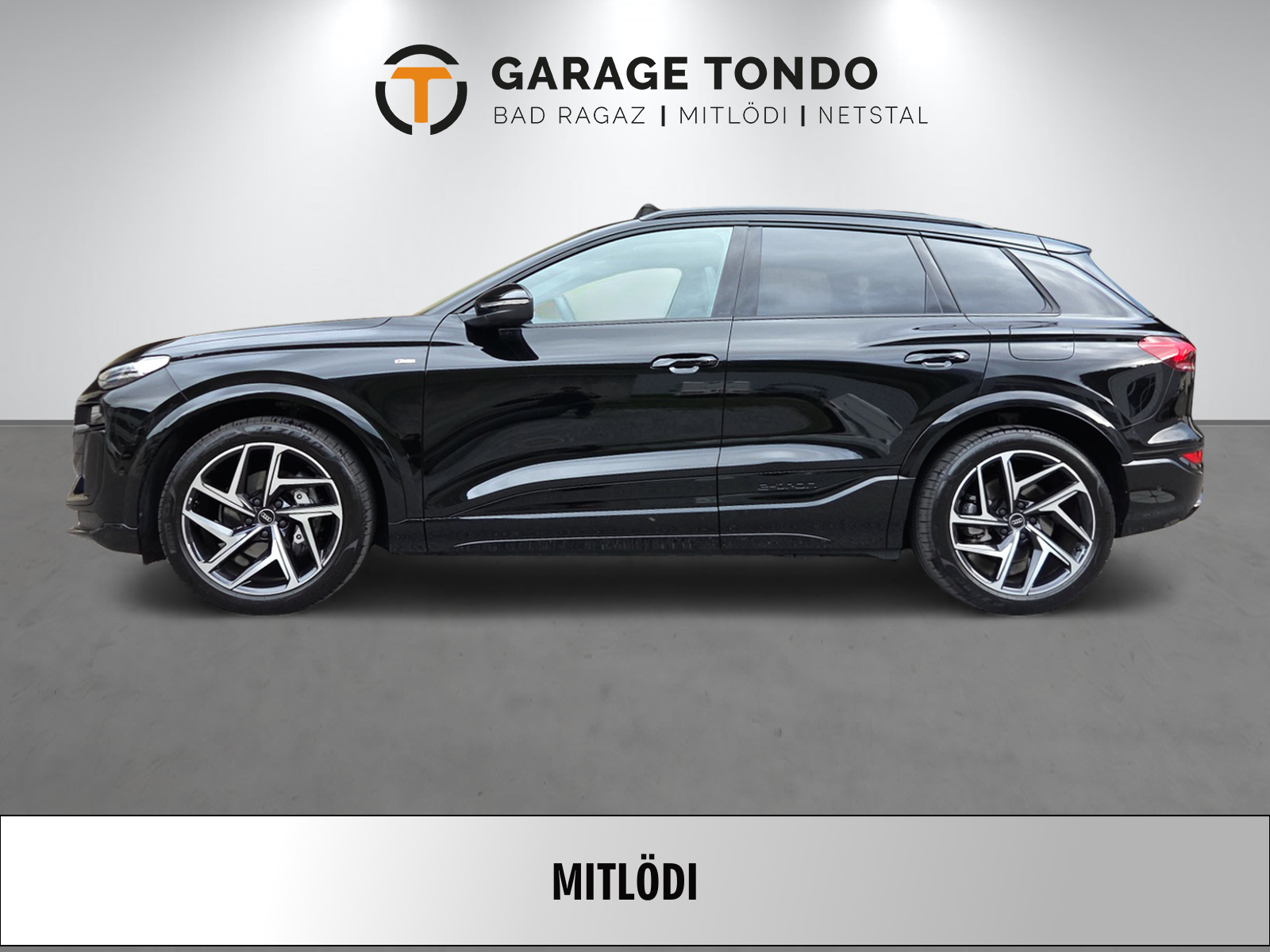 AUDI Q6 e-tron quattro-showroom-element-2