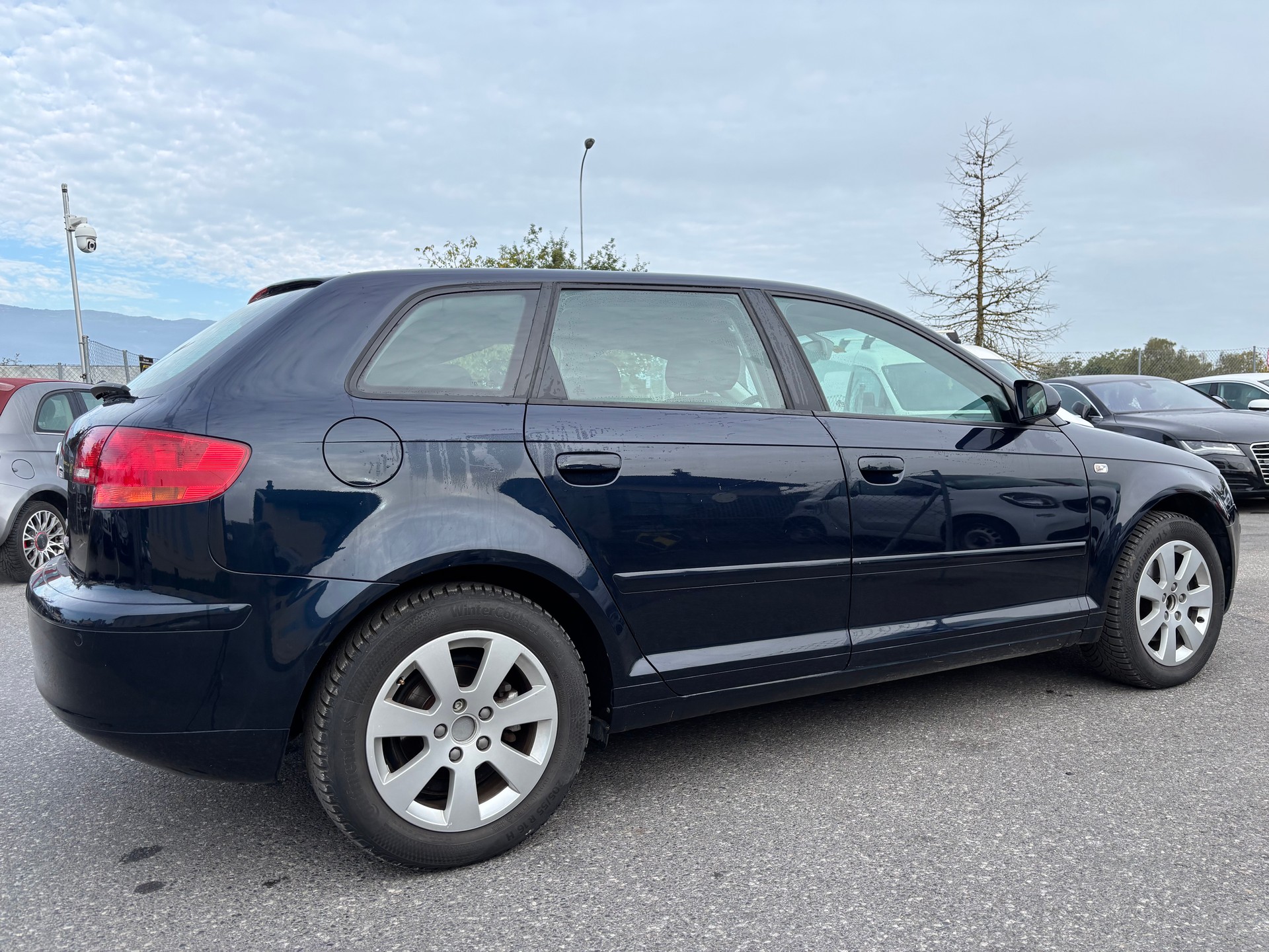 AUDI A3 Sportback 1.8 Turbo FSI Ambition-showroom-element-3