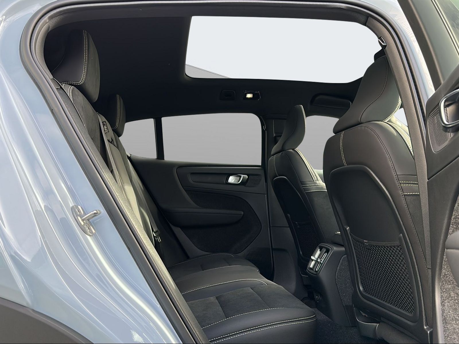 VOLVO C40 E80 Ultimate-image-10