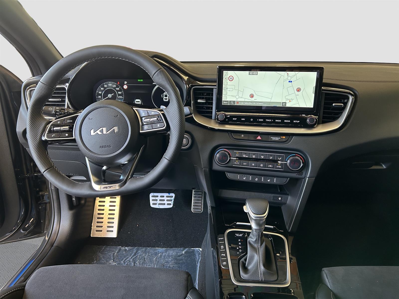 KIA ProCeed 1.5 T-GDi GT-Line Edition-image-8