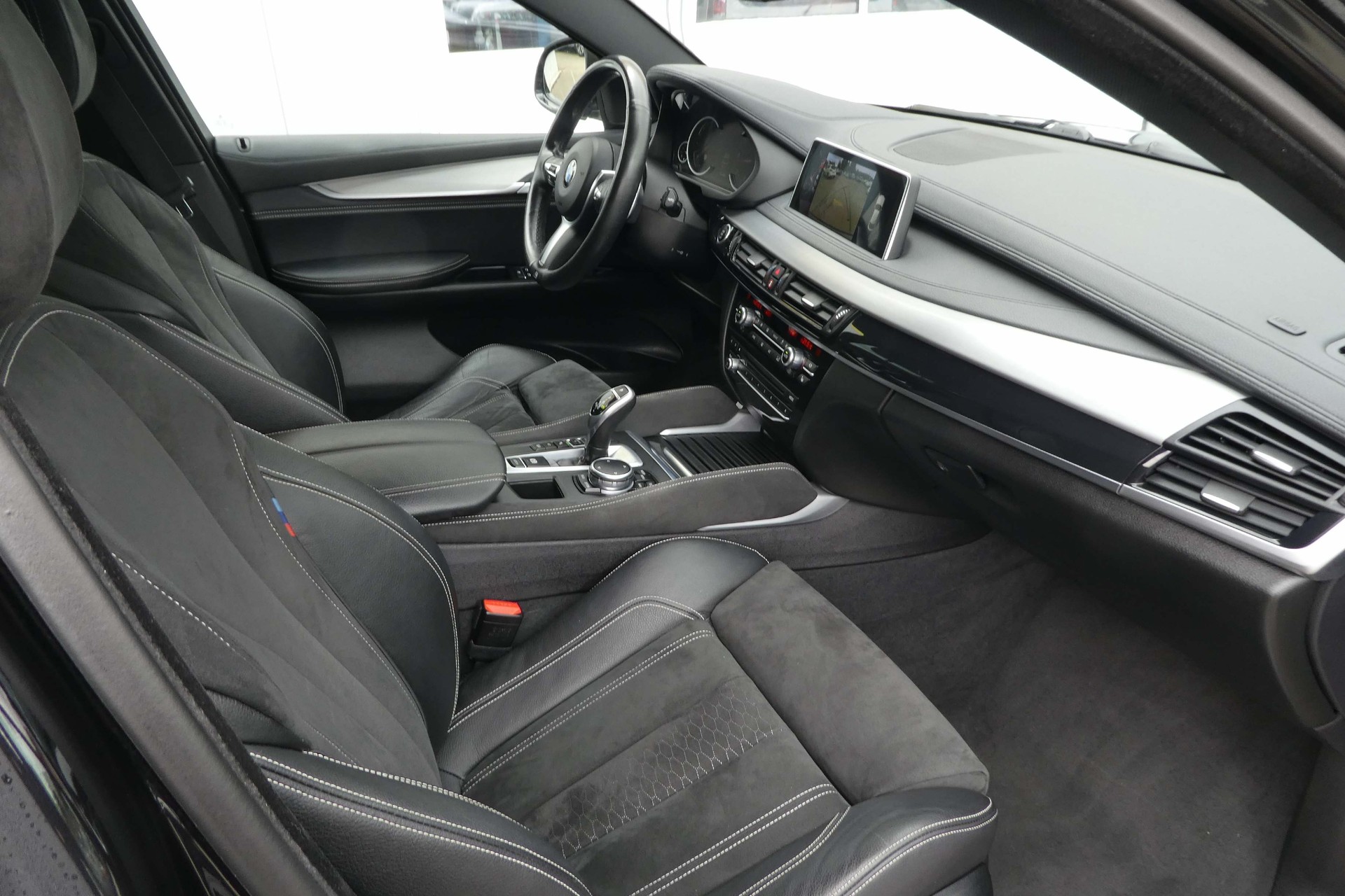 BMW X6 40d xDrive *M-Sportpaket*-image-13