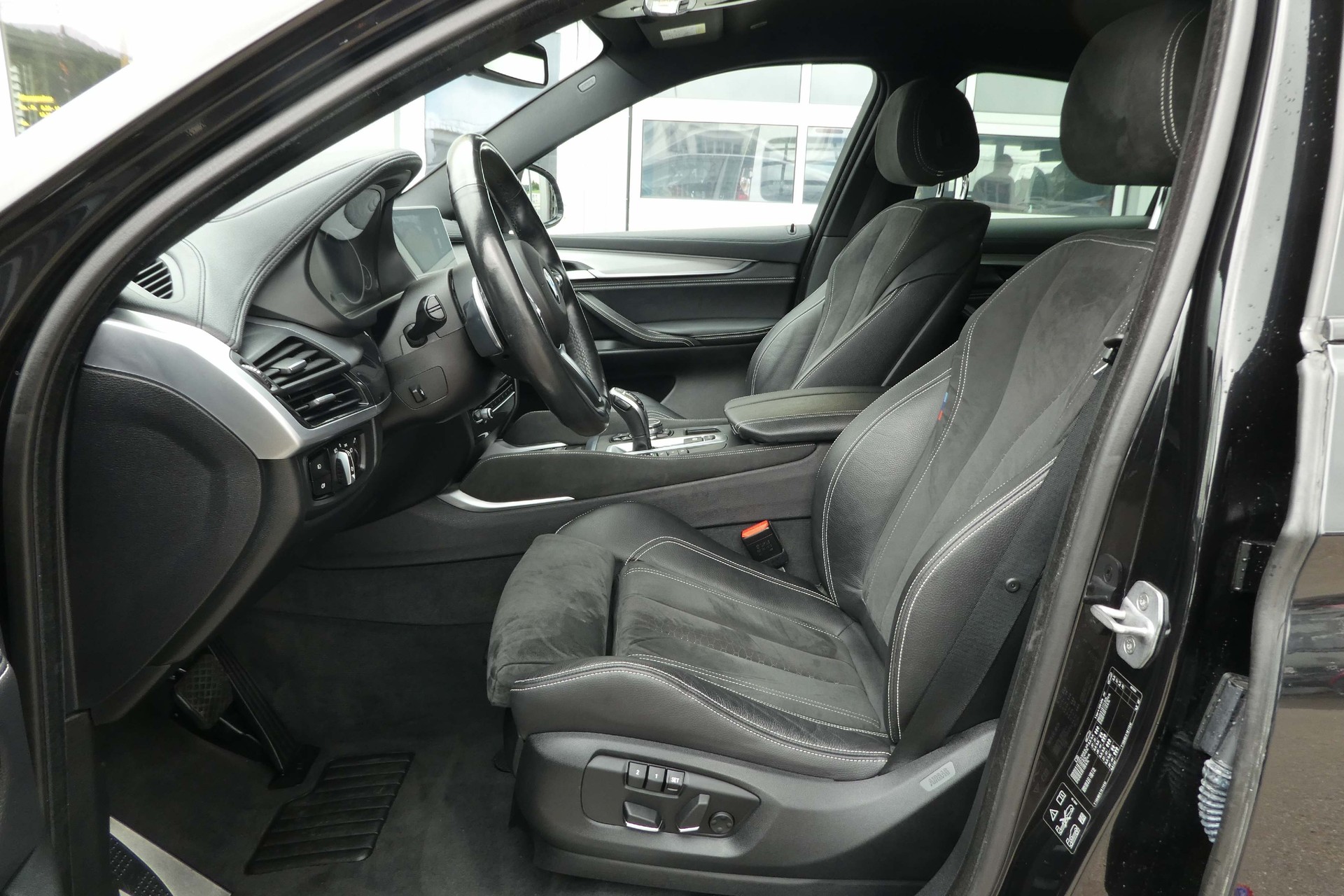 BMW X6 40d xDrive *M-Sportpaket*-image-9
