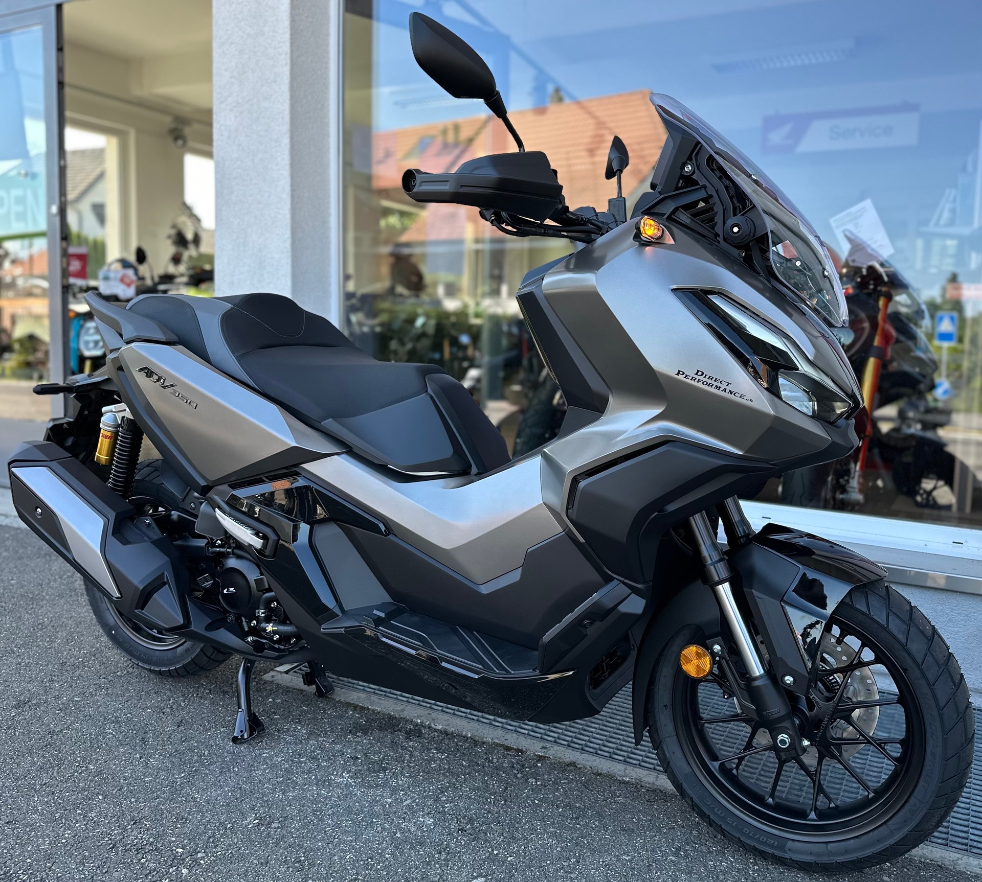HONDA ADV 350-image-9