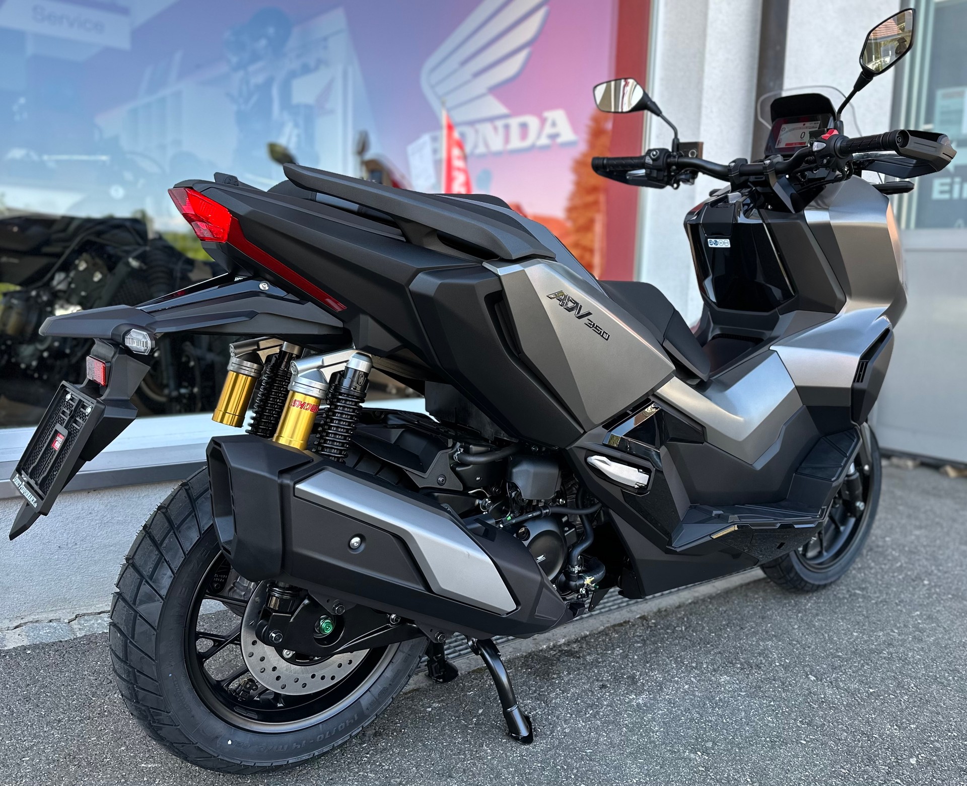 HONDA ADV 350-image-3