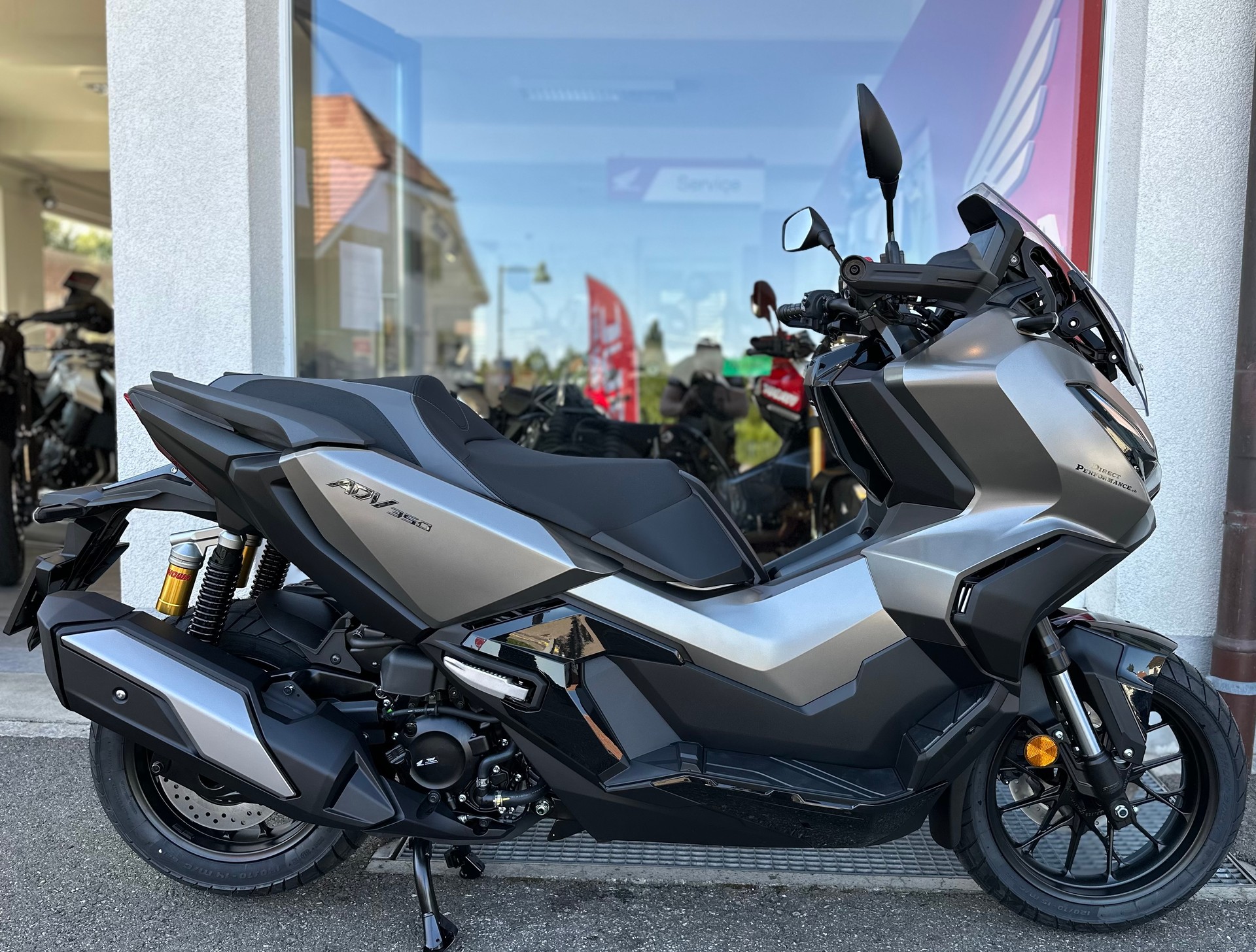 HONDA ADV 350-image-10