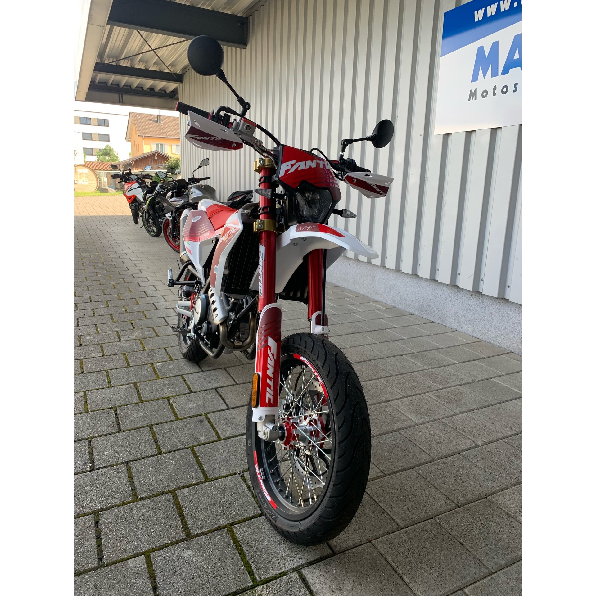 FANTIC XMF 125 Competition Motard-image-3
