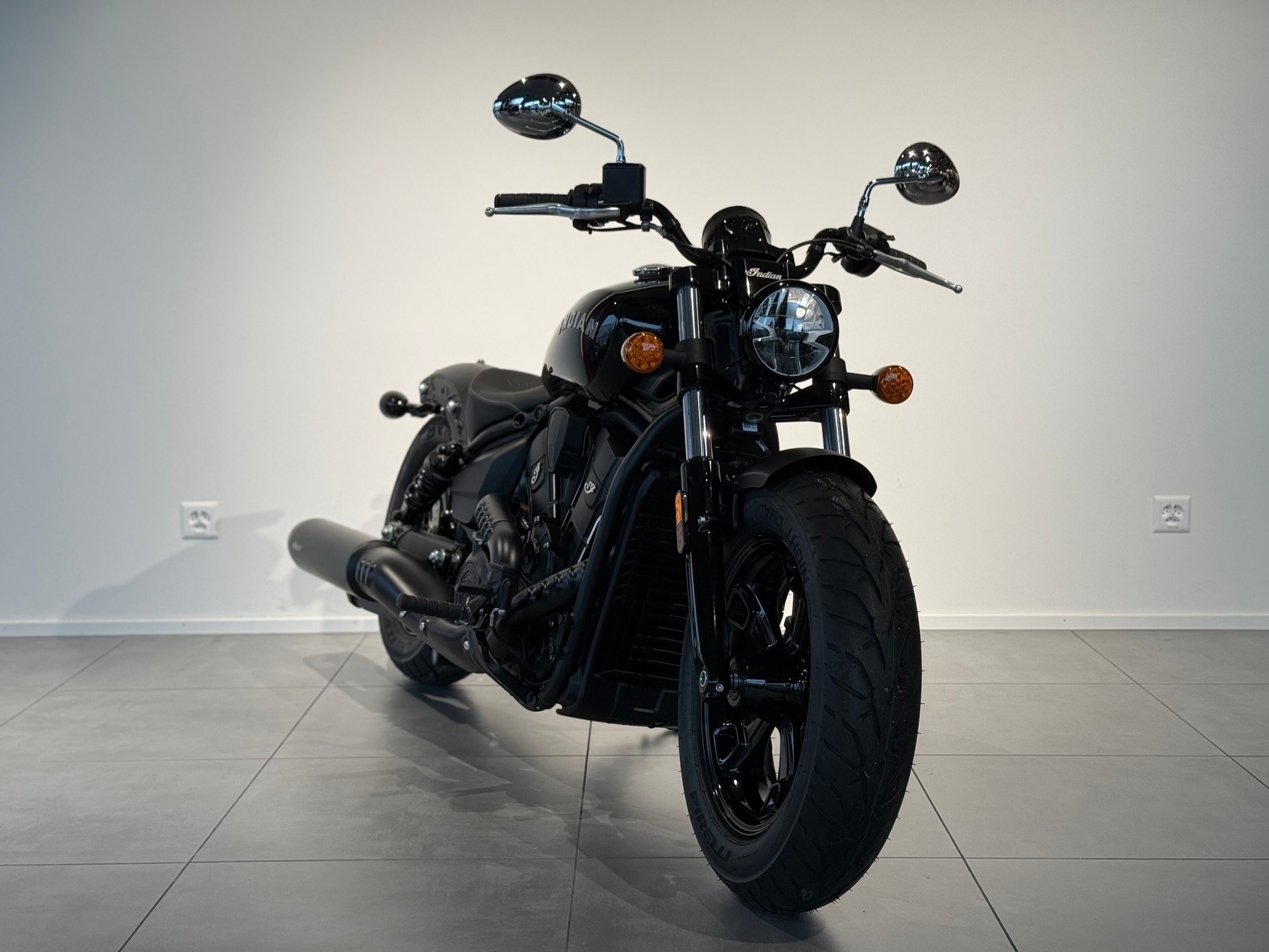 INDIAN Scout Sixty Bobber-image-1