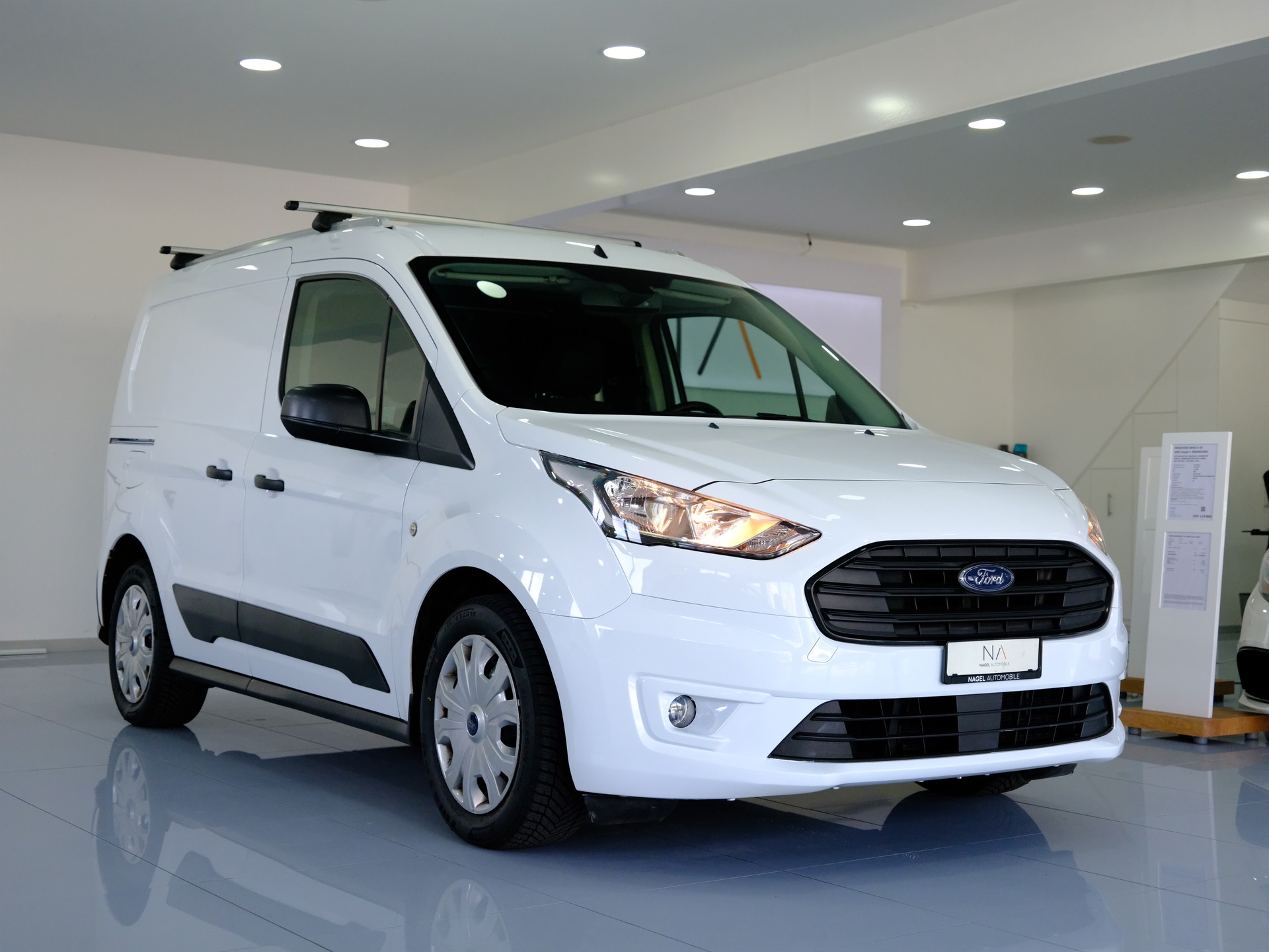 FORD Transit Connect Van T200 1.0 EcoBoost Trend-showroom-element-1