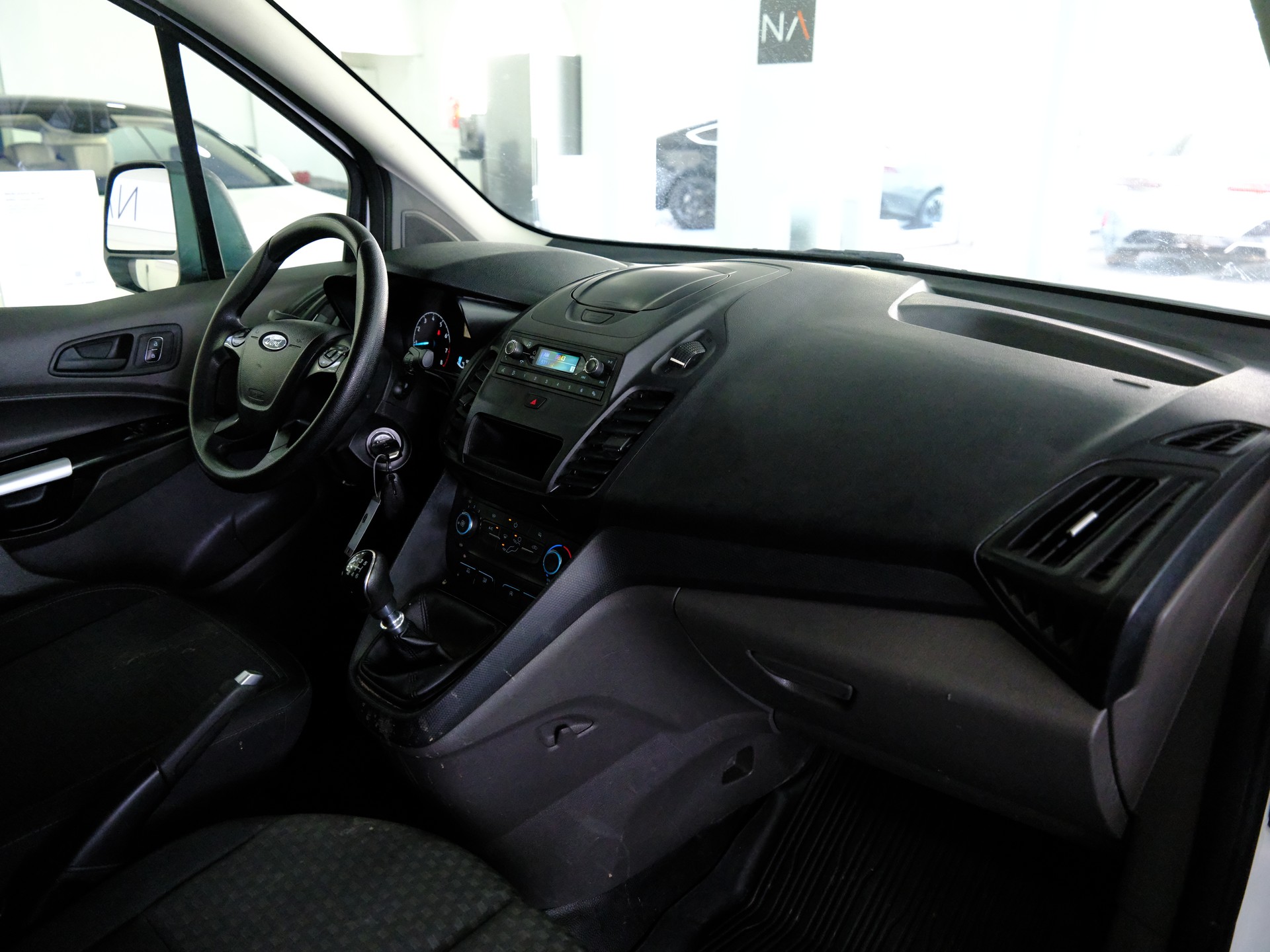 FORD Transit Connect Van T200 1.0 EcoBoost Trend-image-12