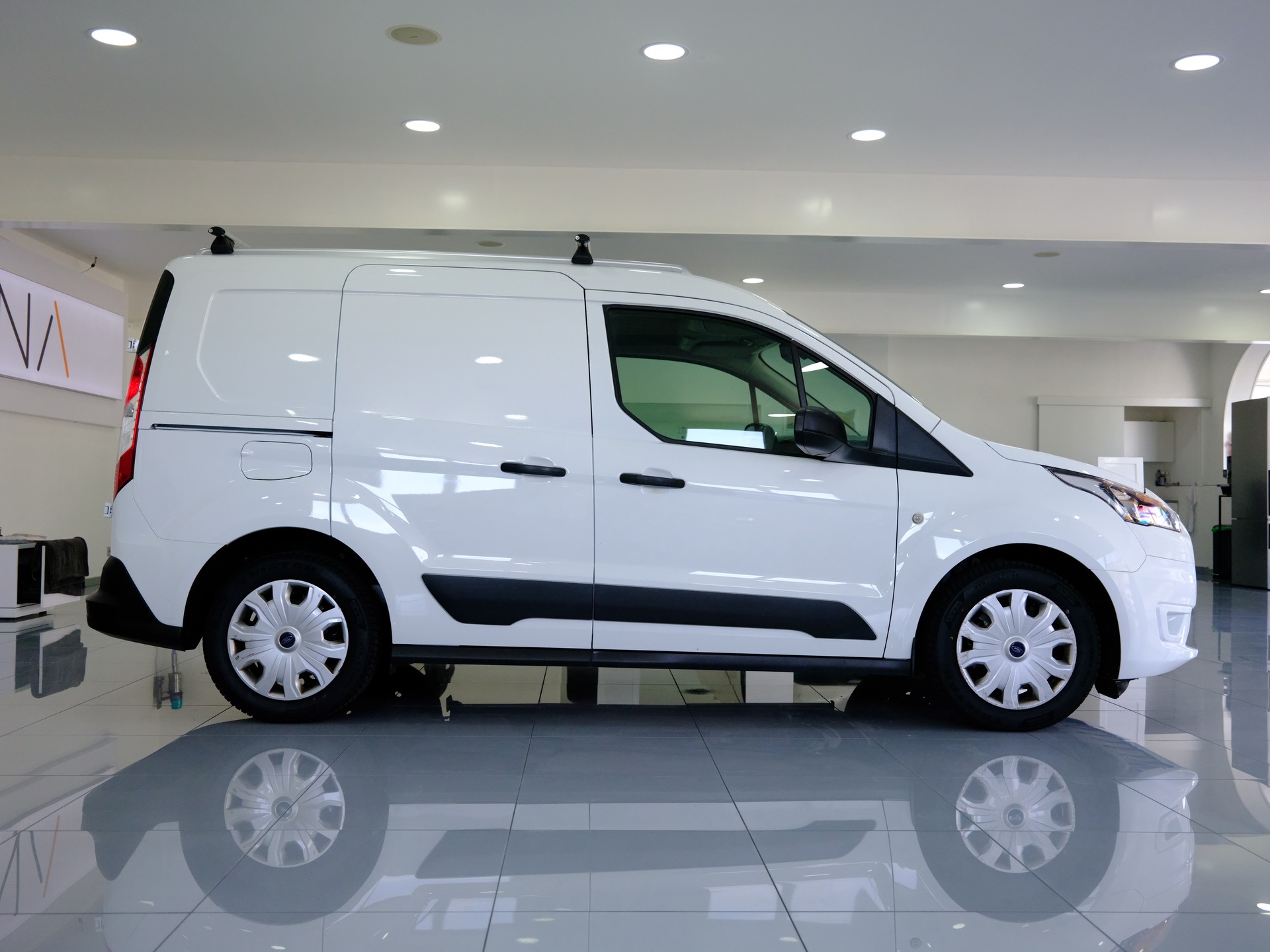 FORD Transit Connect Van T200 1.0 EcoBoost Trend-image-7
