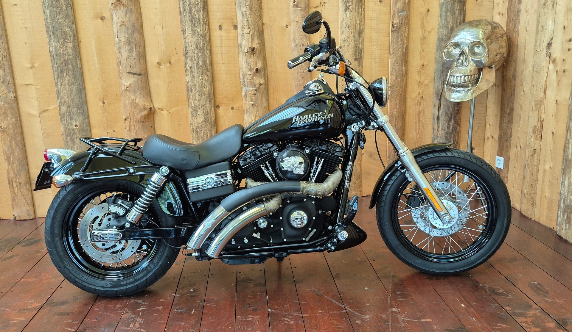 HARLEY-DAVIDSON Dyna