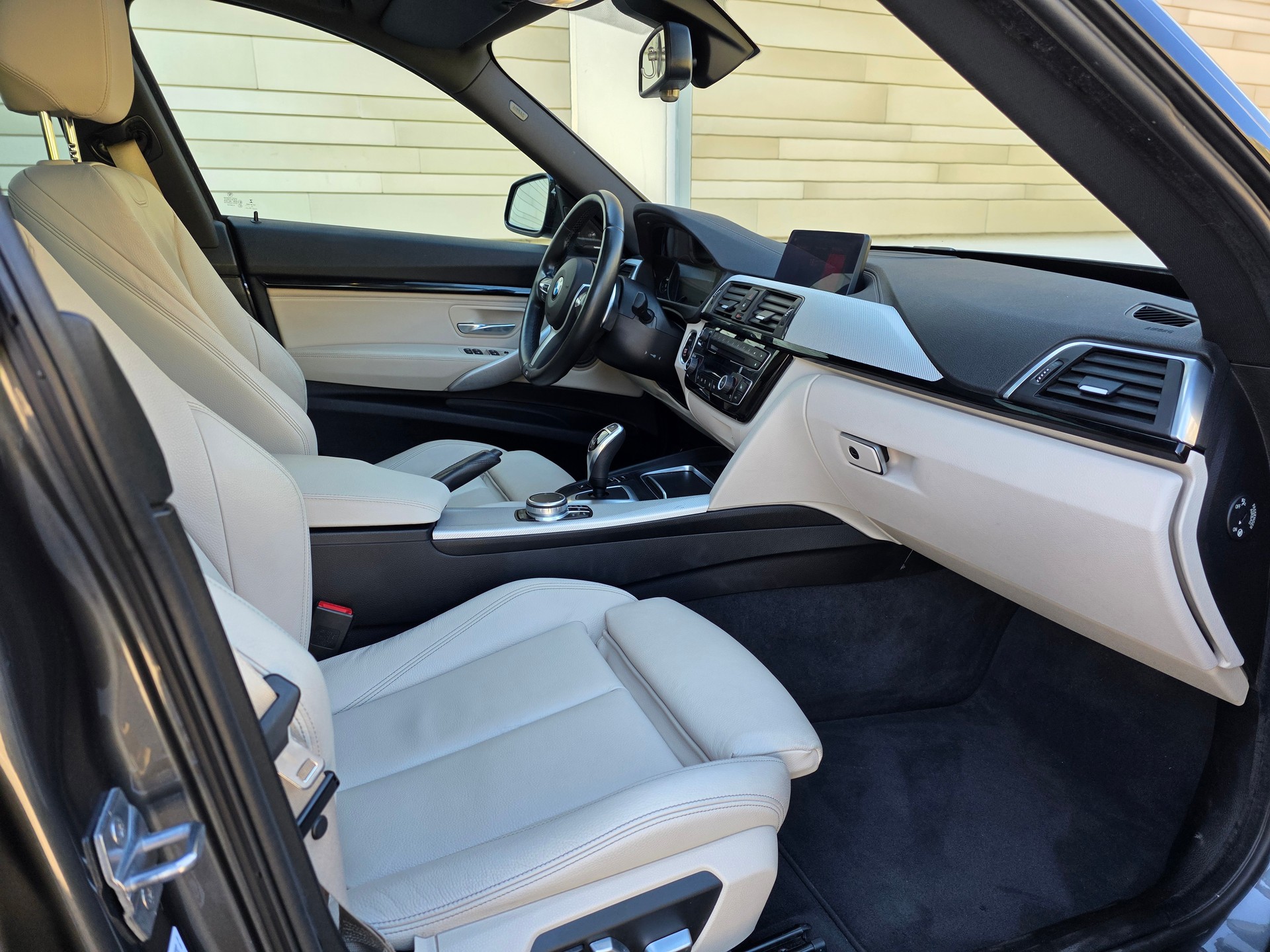 BMW 340i GT xDrive Luxury Line Steptronic-image-15