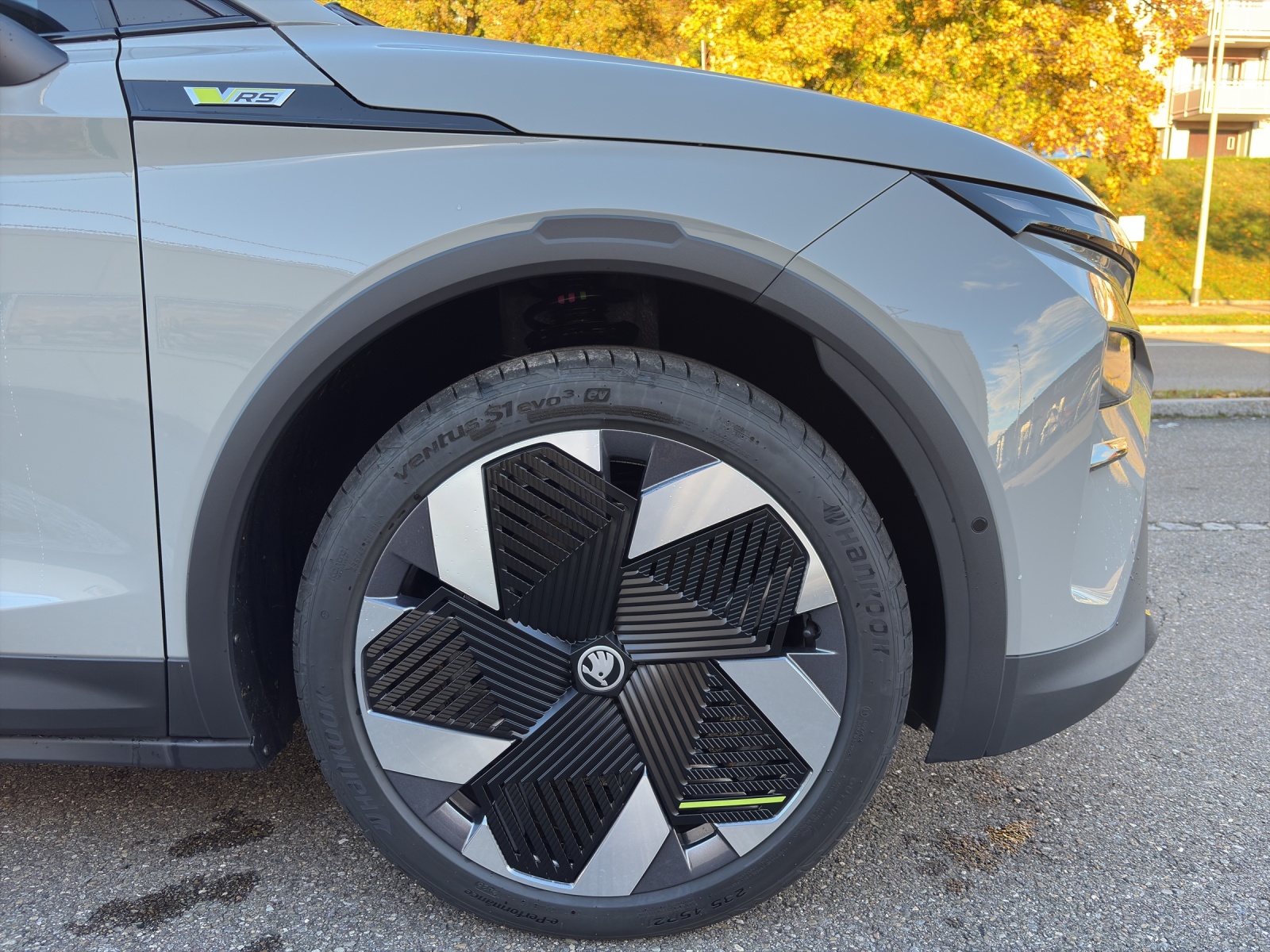 SKODA Elroq 85 RS 4x4-image-14