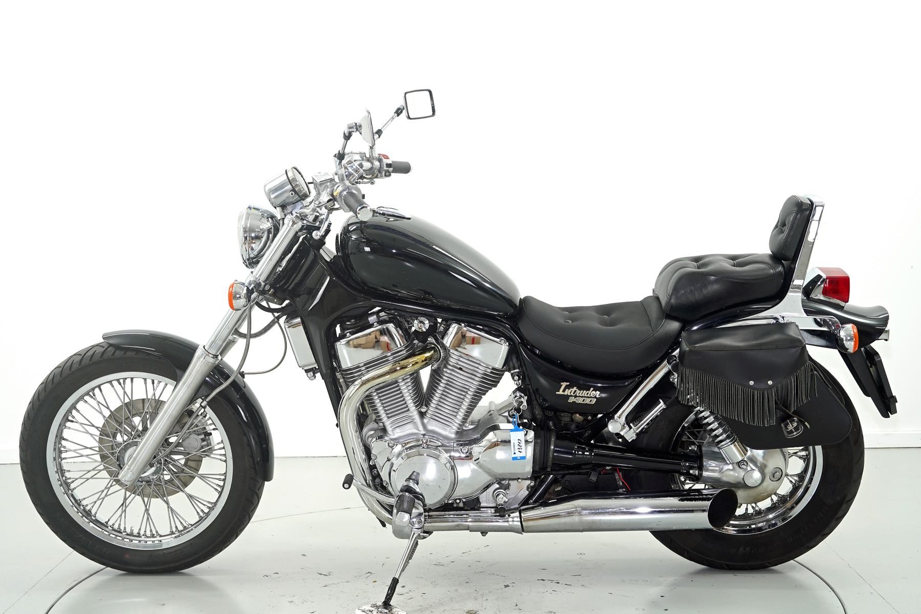 SUZUKI VS 1400 GLP Intruder-image-4