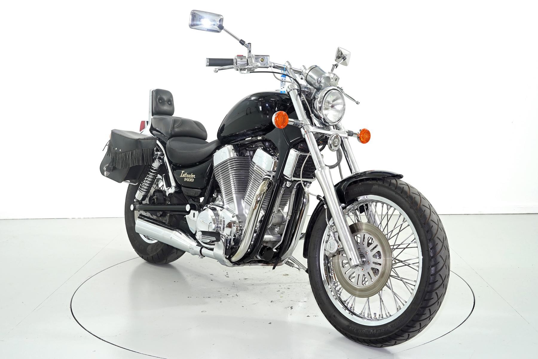 SUZUKI VS 1400 GLP Intruder-image-1