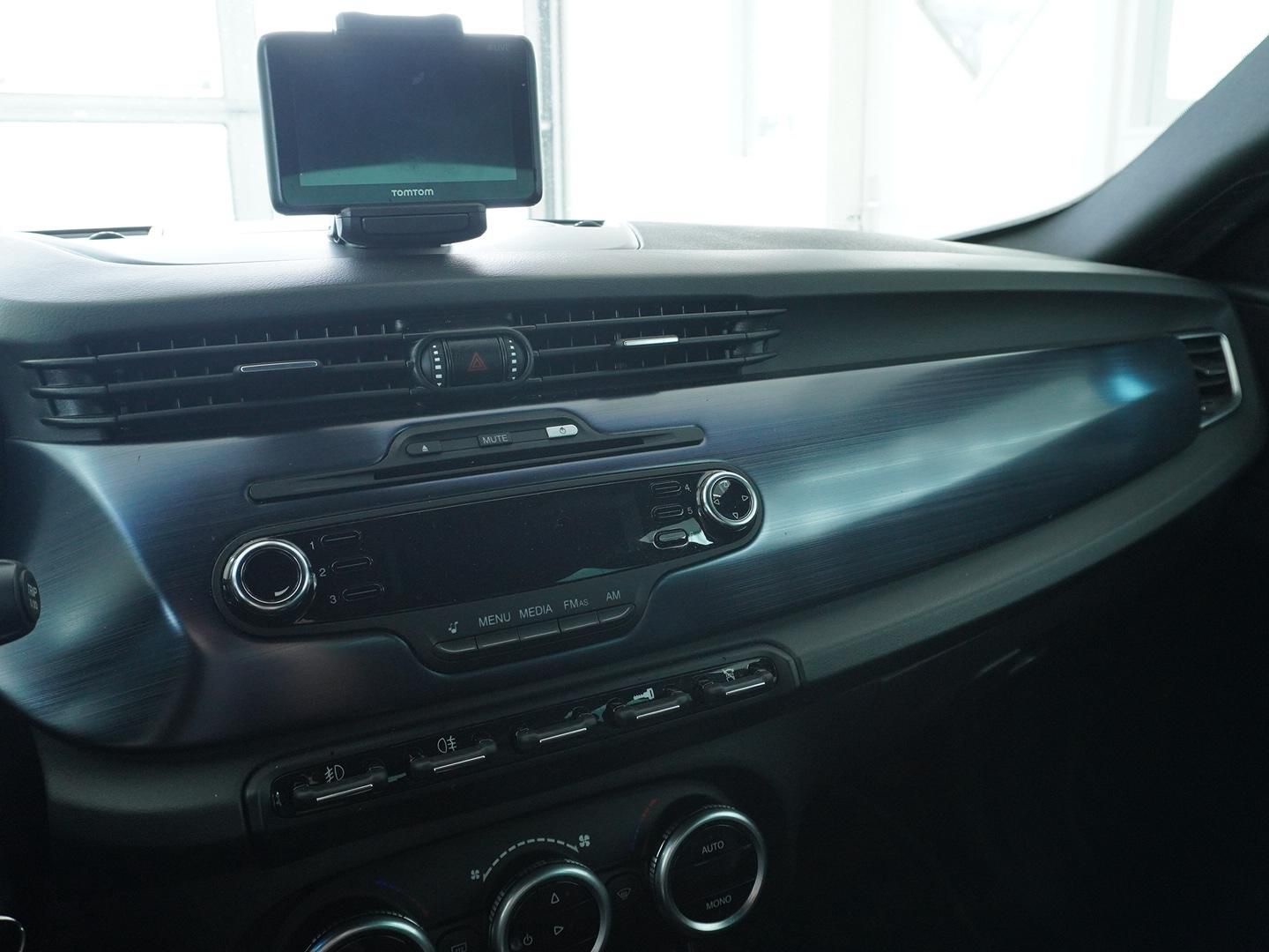 ALFA ROMEO Giulietta 1750 TBi Quadrifoglio Verde-image-7