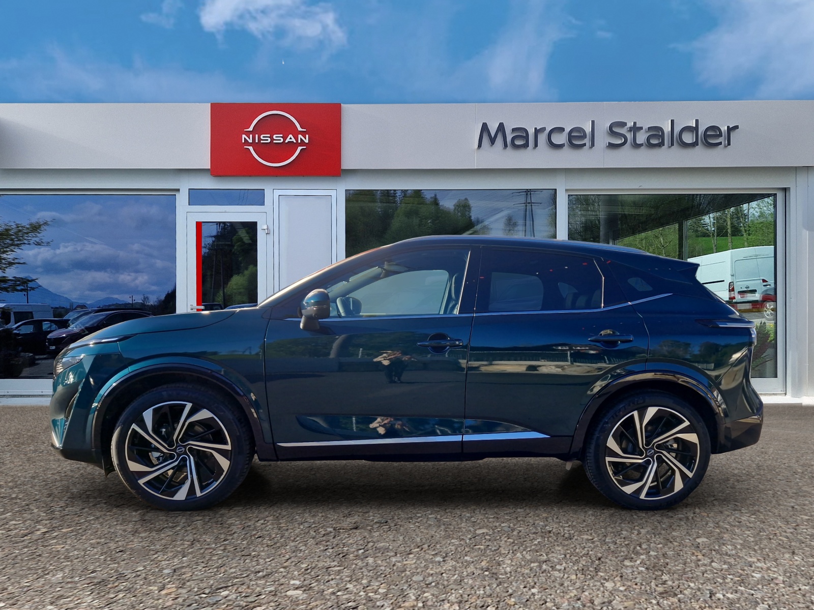 NISSAN Qashqai 1.3 DIG-T MHEV Tekna+ Xtronic 4x4-image-1