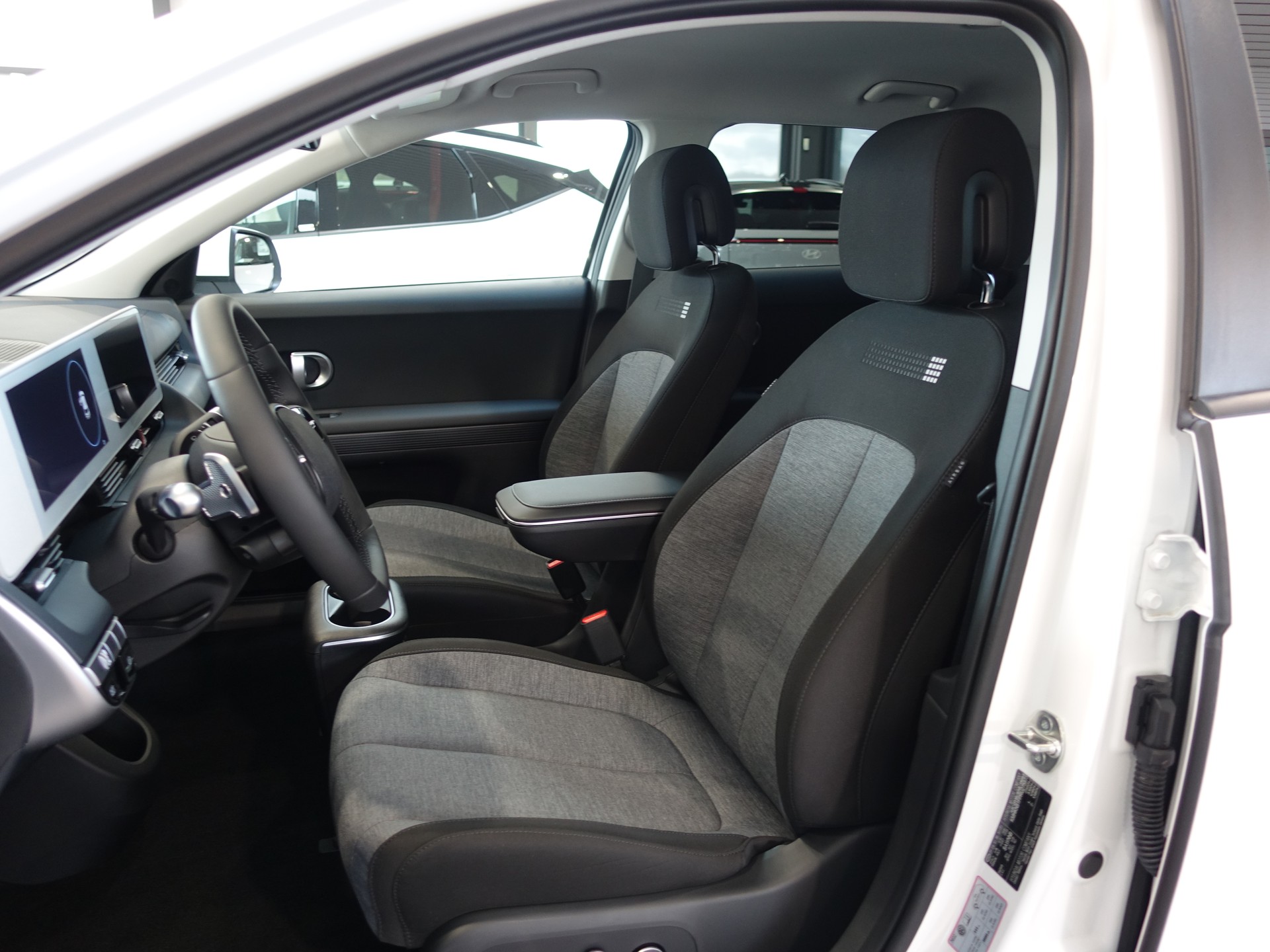 HYUNDAI Ioniq 5 77kW Origo 4WD-image-10