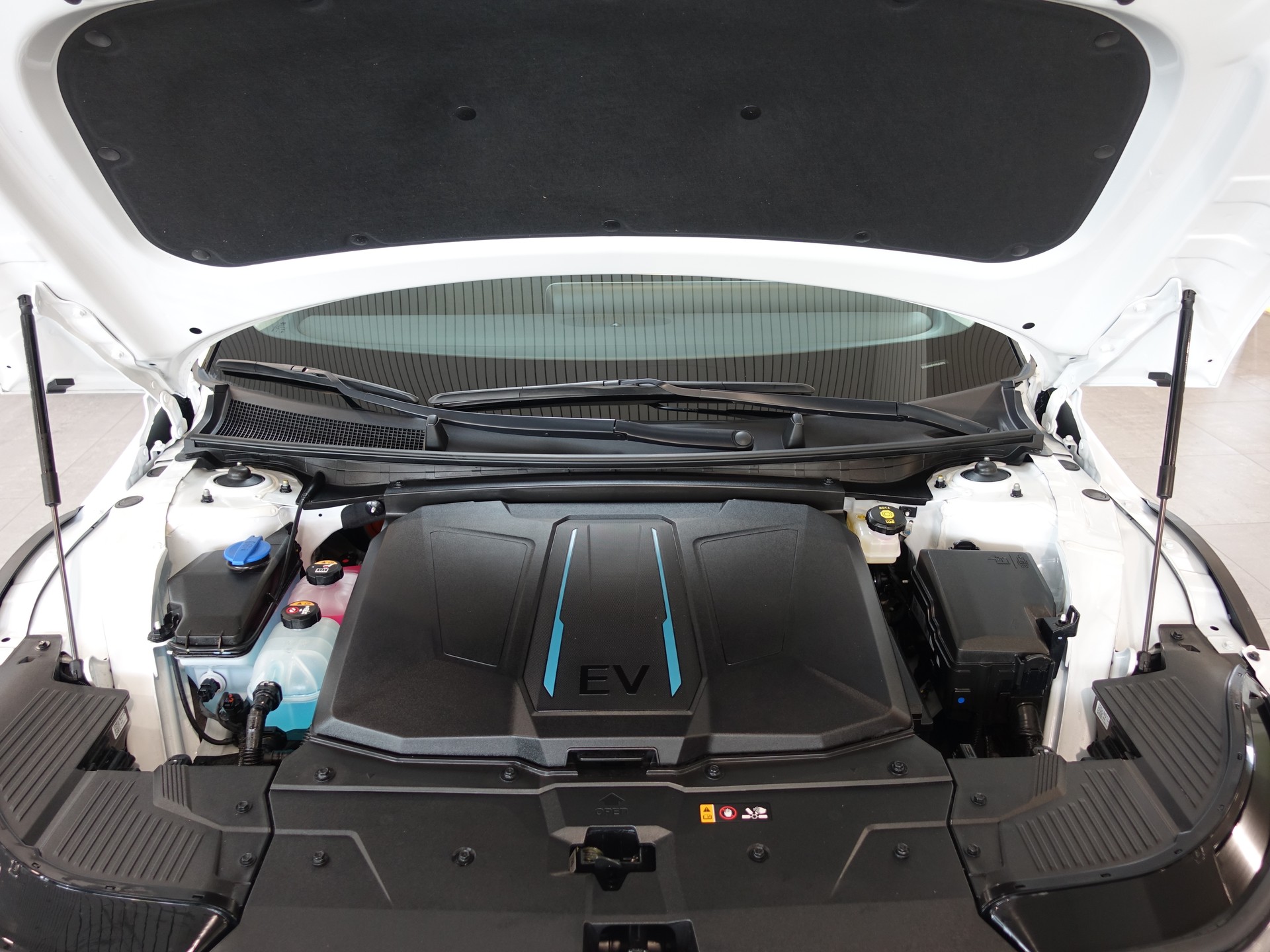 HYUNDAI Ioniq 5 77kW Origo 4WD-image-8