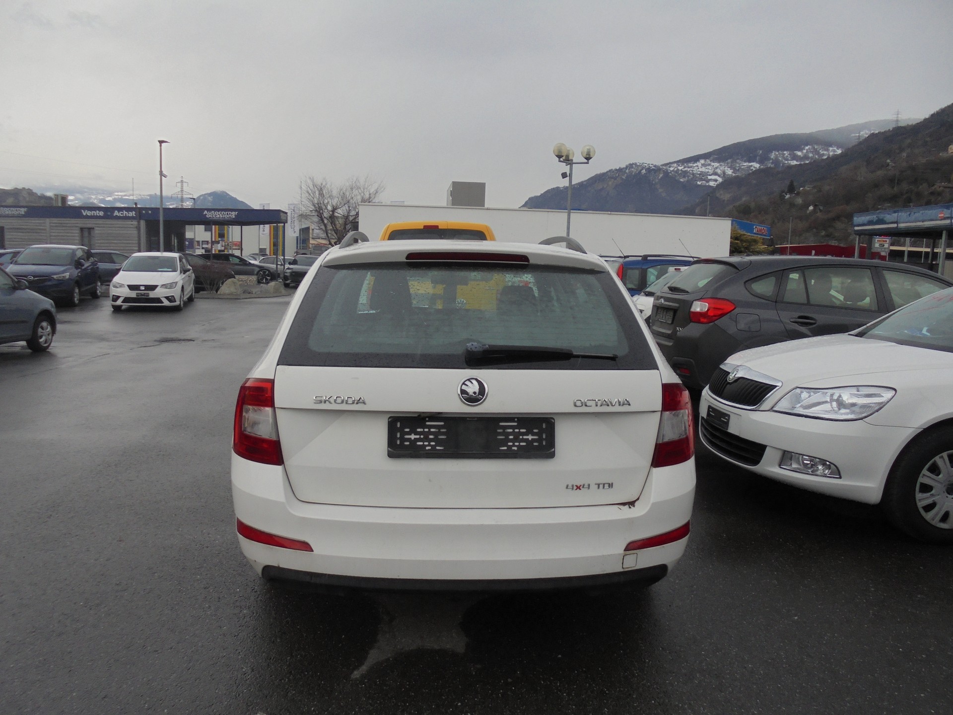 SKODA Octavia Combi 1.6 TDI Elegance 4x4-image-4