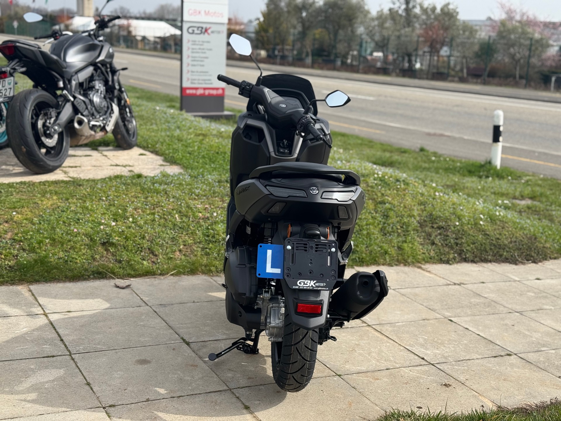 YAMAHA N-Max 125-image-2