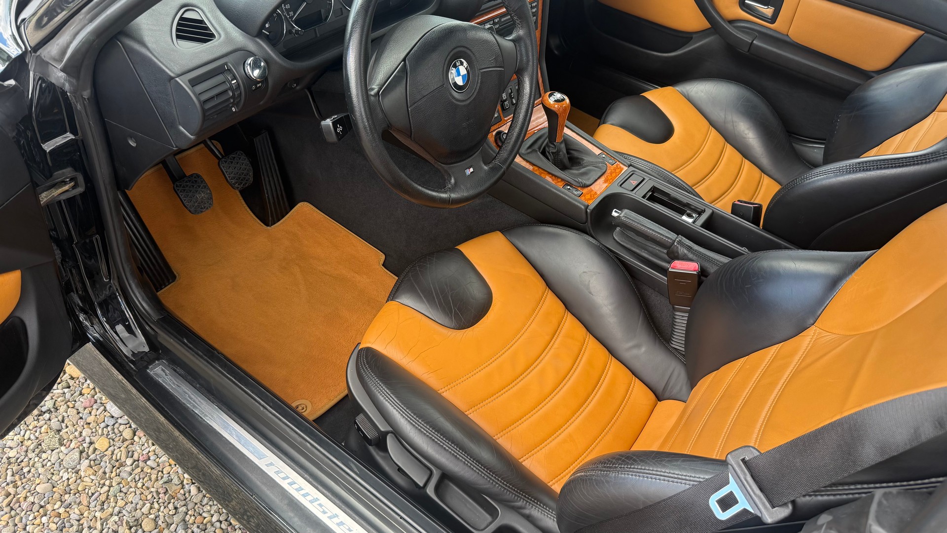 BMW Z3 2.8i Roadster-showroom-element-1