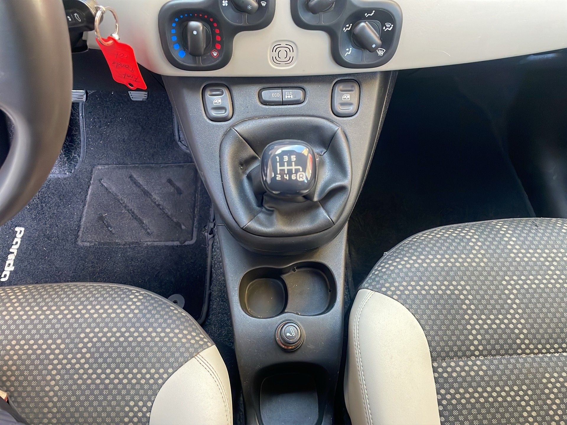FIAT Panda 0.9 Twinair Turbo Climbing 4x4-image-11