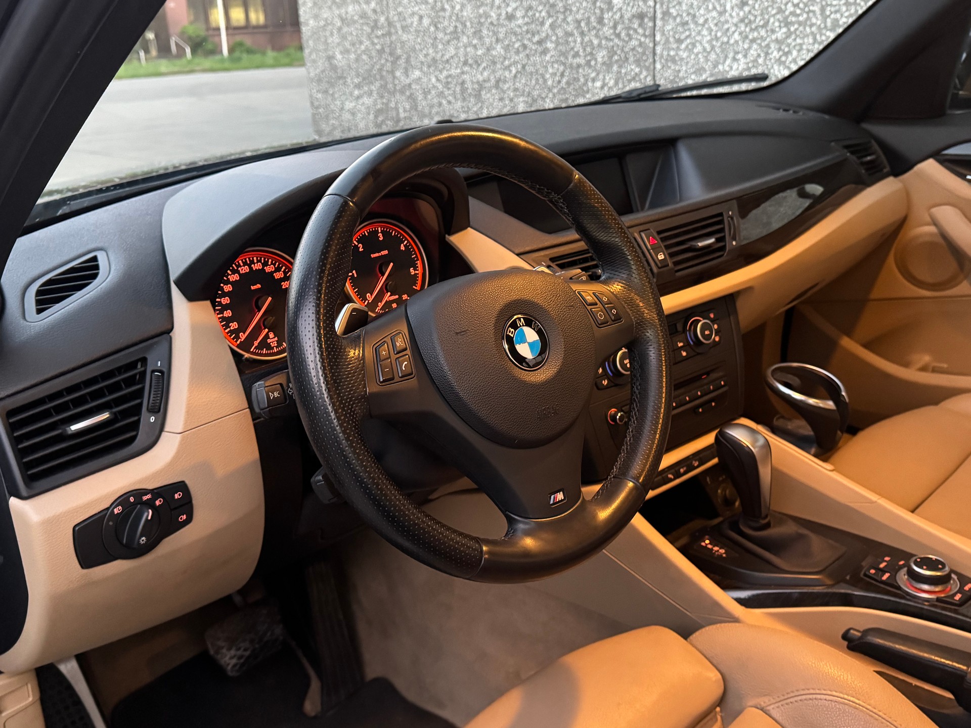 BMW X1 xDrive 23d Steptronic-image-10