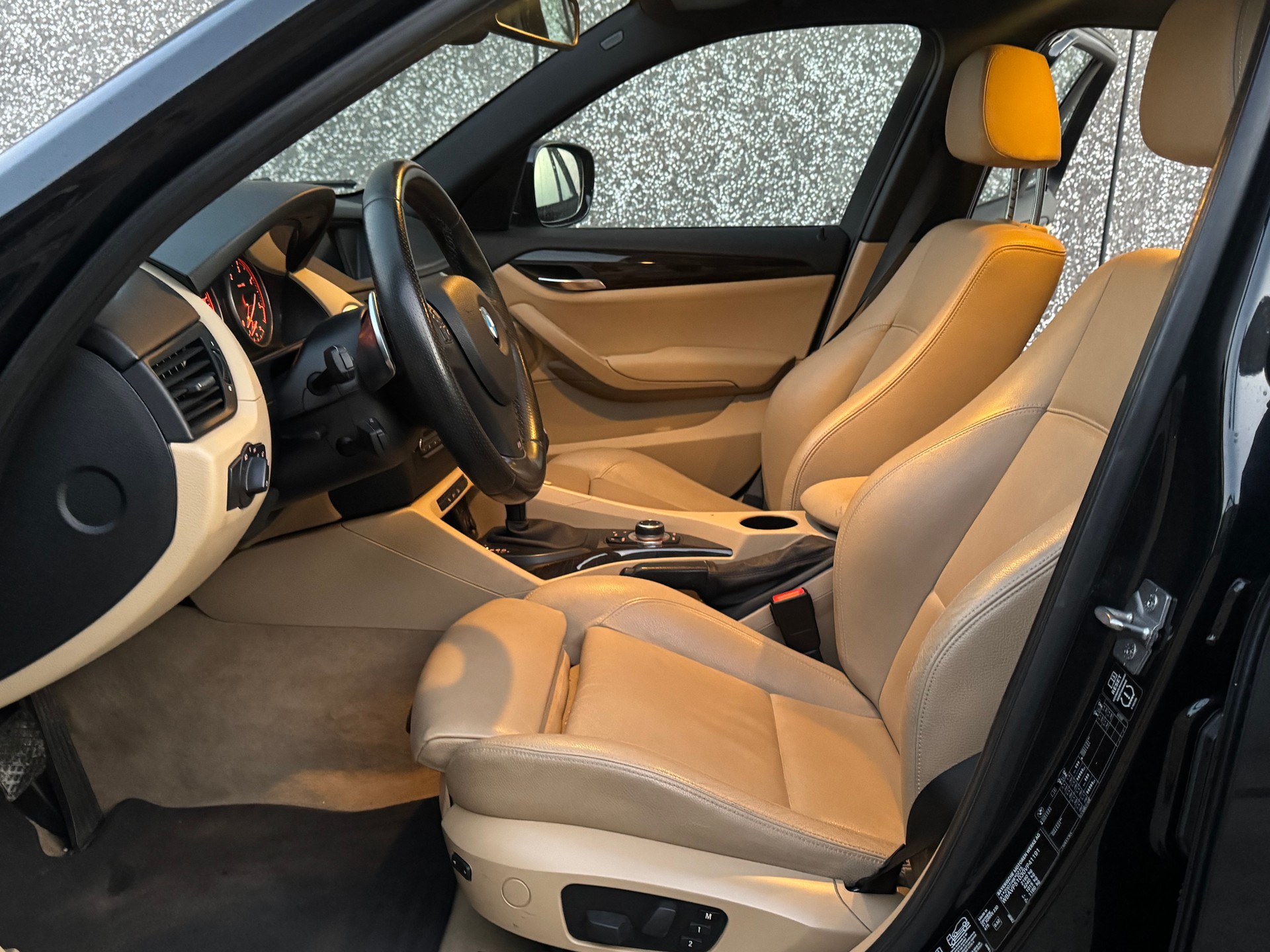 BMW X1 xDrive 23d Steptronic-image-9