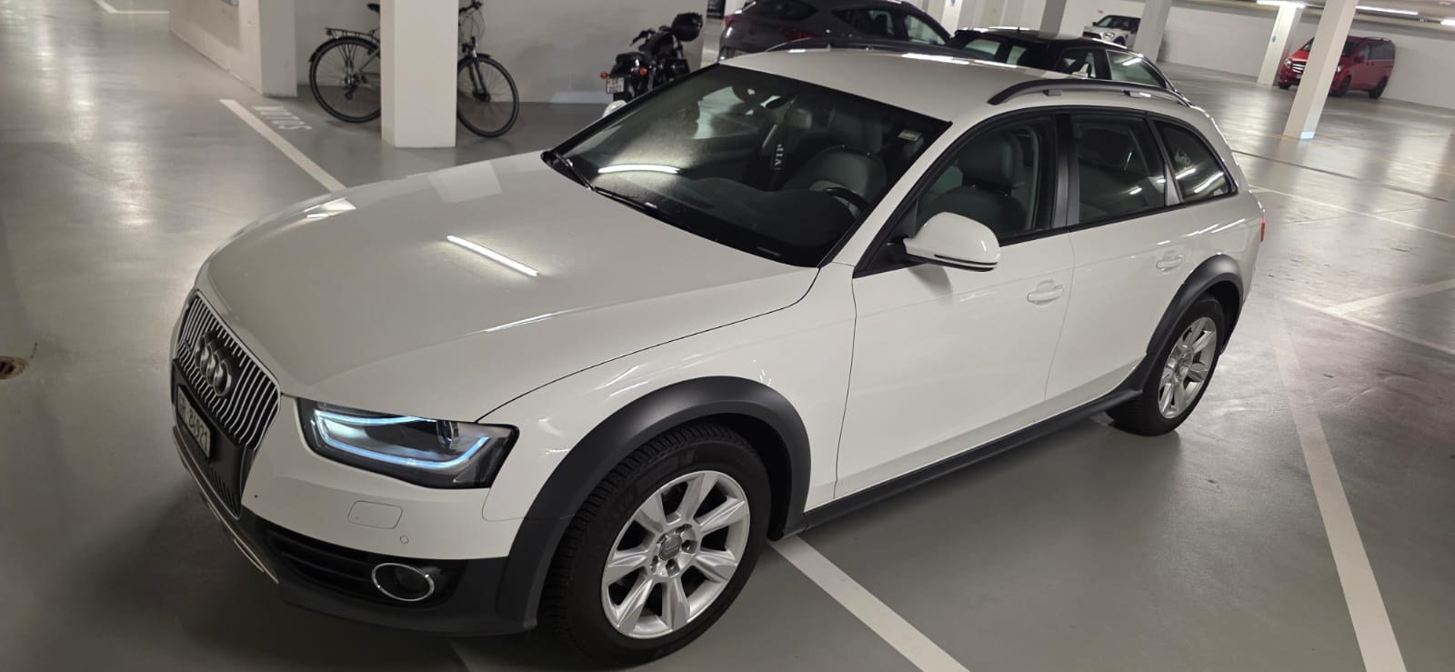 AUDI A4 ALLROAD Modell 2015 190PS-image-1