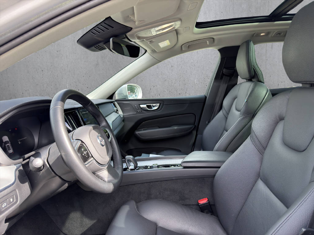 VOLVO XC60 2.0 T8 TE Ultimate Bright eAWD-image-8