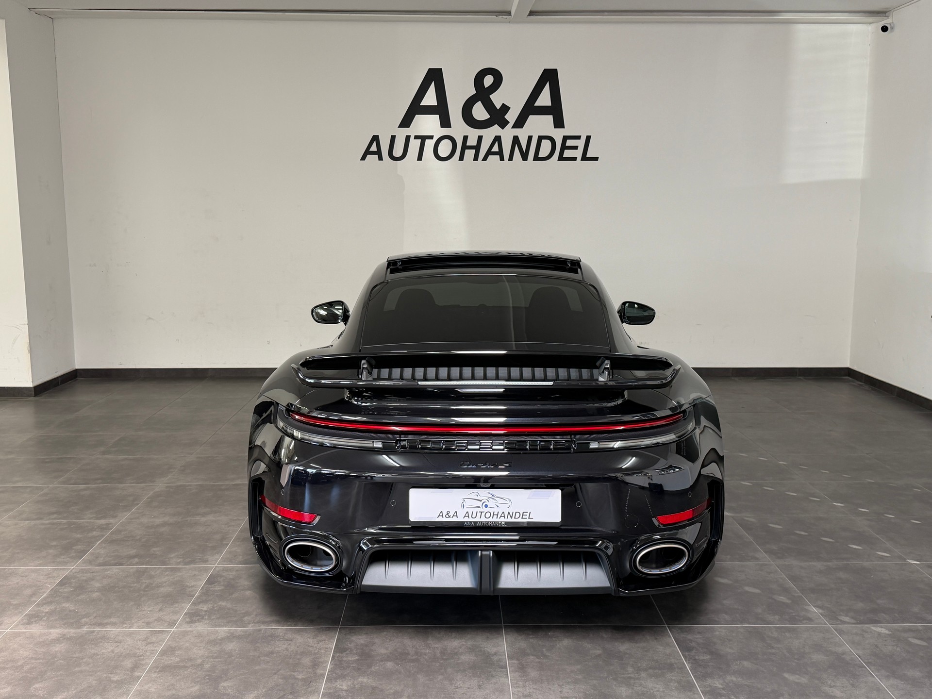 PORSCHE Turbo S-image-4