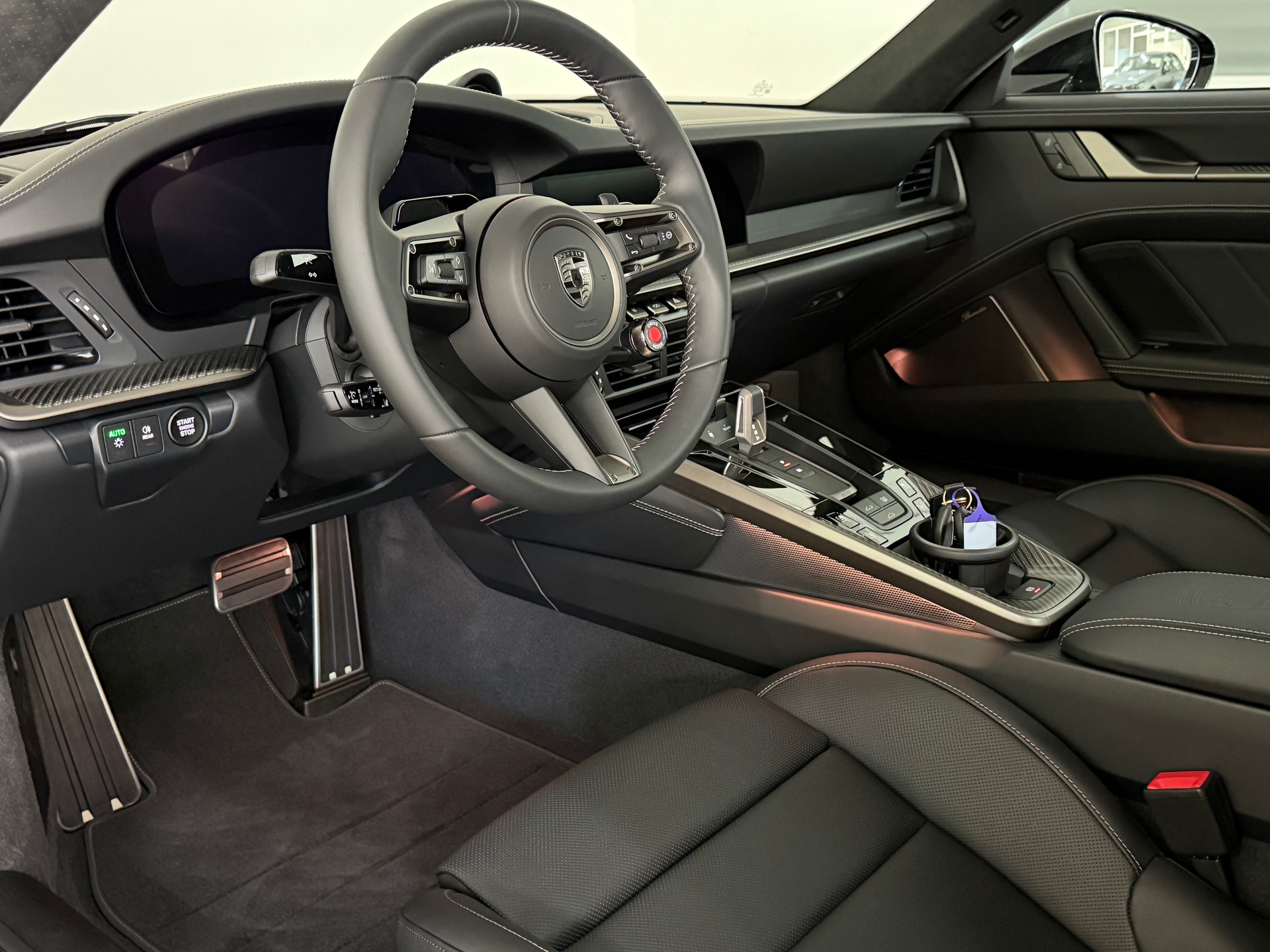 PORSCHE Turbo S-image-6