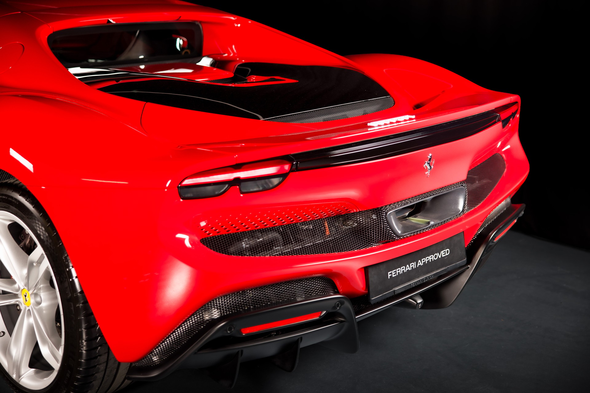FERRARI 296 GTB-image-9