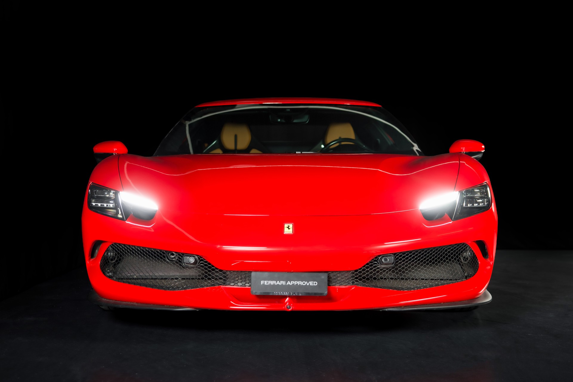 FERRARI 296 GTB-showroom-element-2