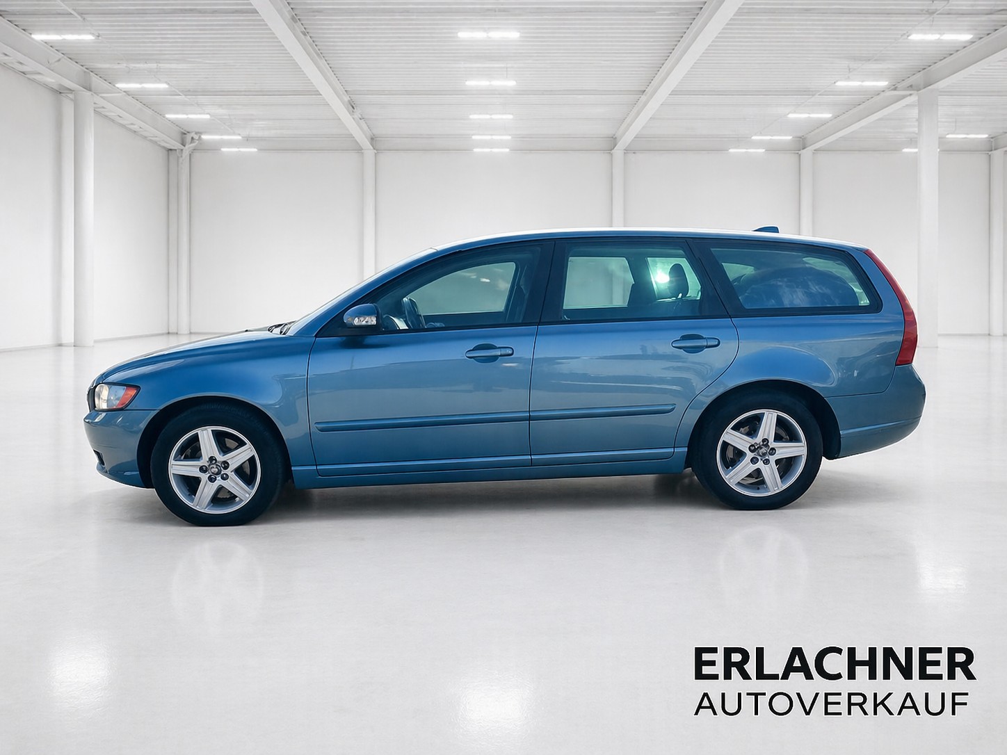 VOLVO V50 2.4 Geartronic-image-1