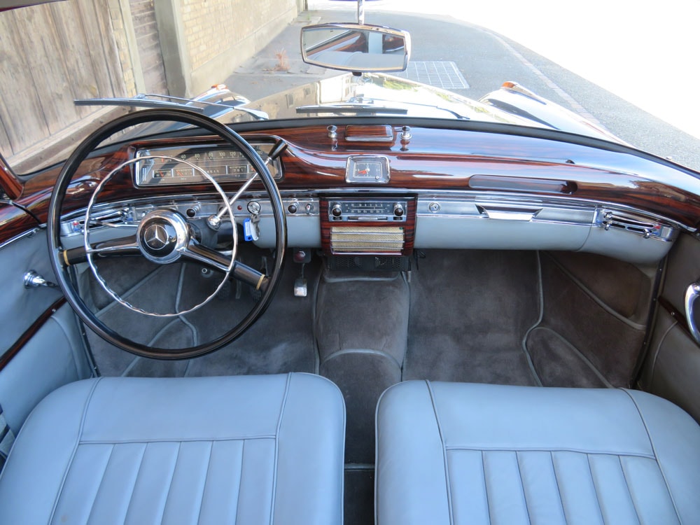 MERCEDES-BENZ 220 S-image-9