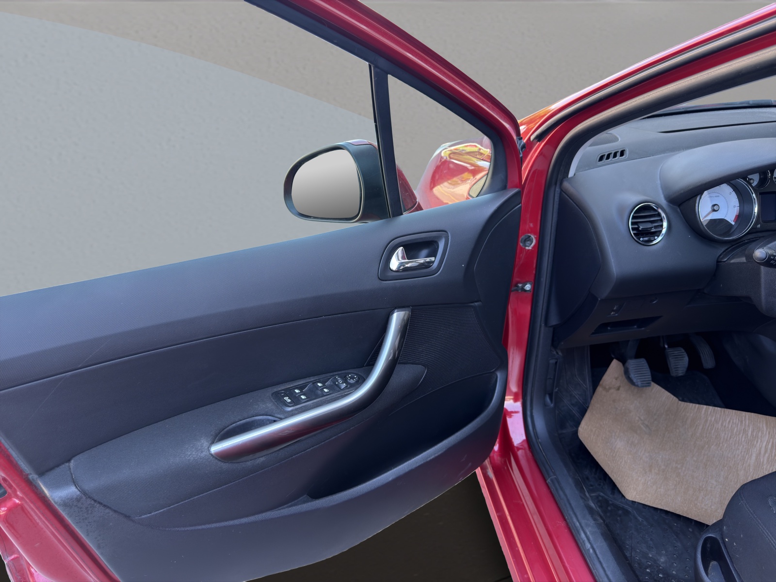 PEUGEOT 308 1.6 16V Turbo Allure-image-9