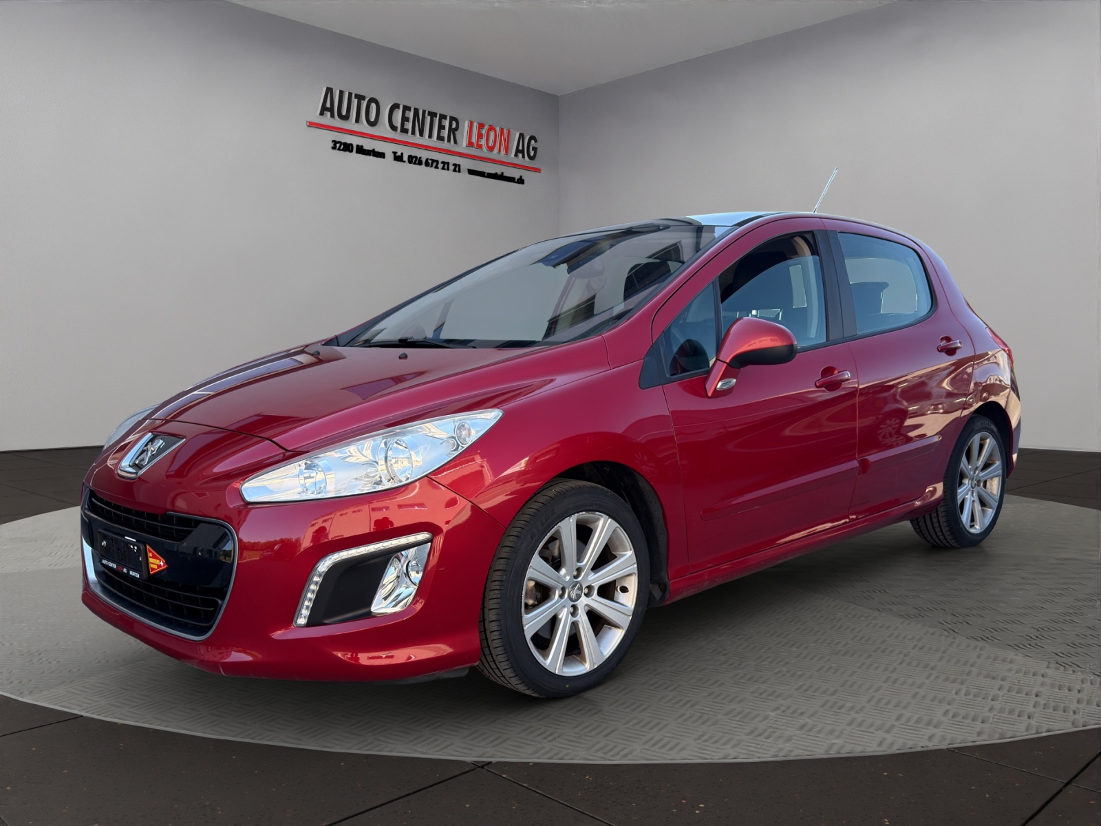 PEUGEOT 308 1.6 16V Turbo Allure-showroom-element-1