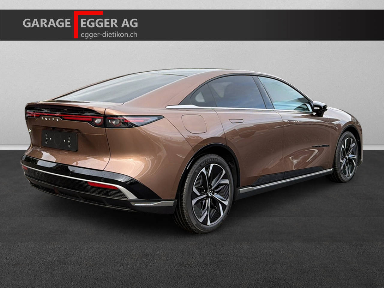 MAZDA 6e 258 PS Takumi (68.8 kWh) RWD-image-2