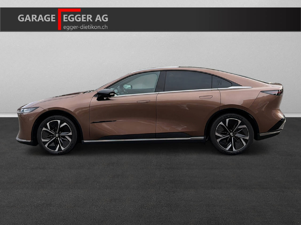 MAZDA 6e 258 PS Takumi (68.8 kWh) RWD-image-1