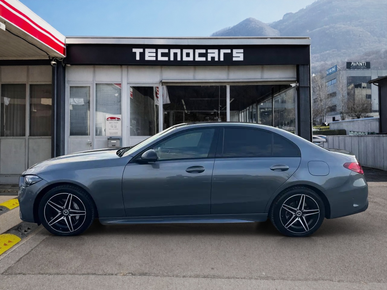 MERCEDES-BENZ C 300de AMG Line-showroom-element-1