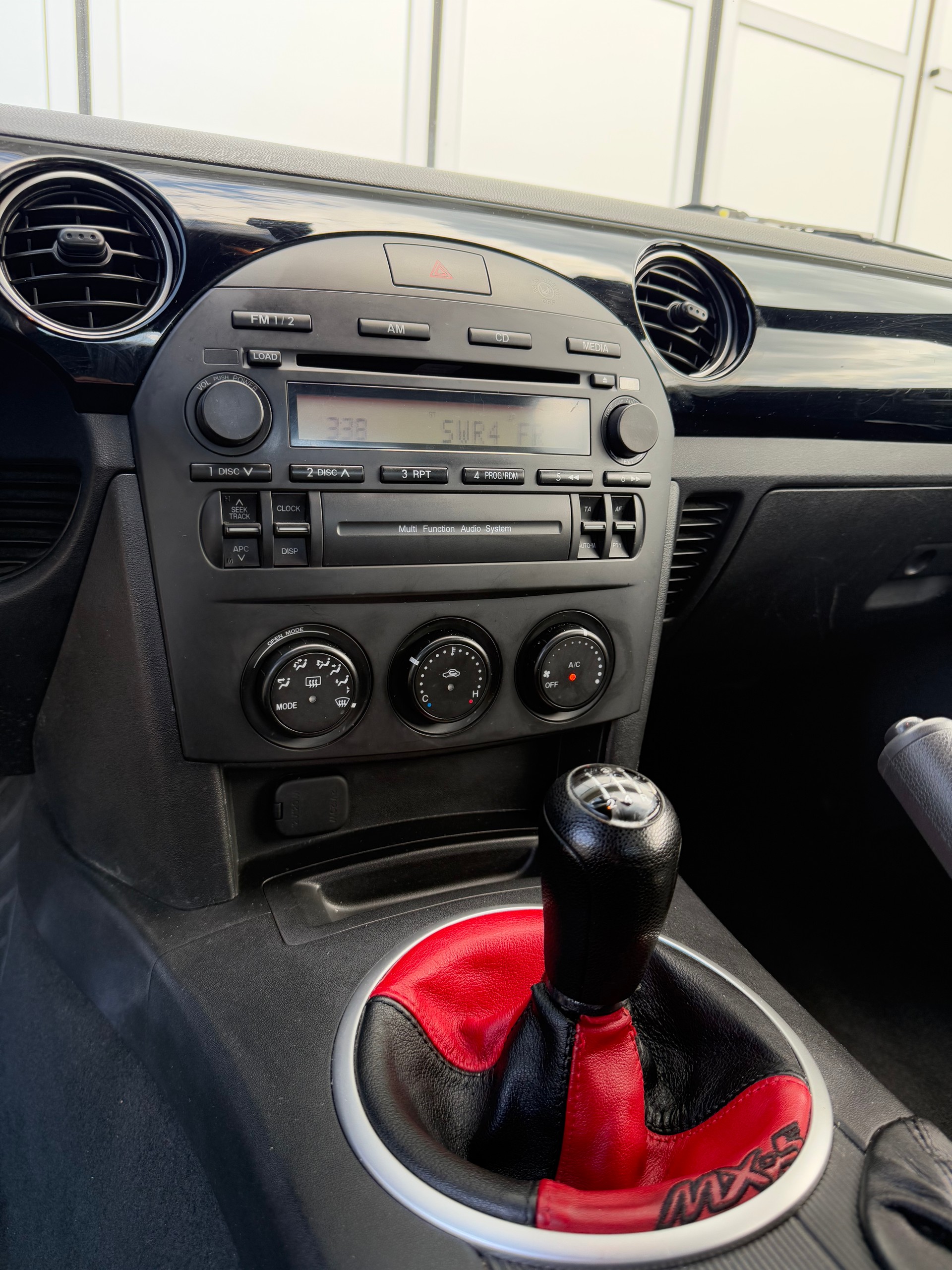 MAZDA MX-5 1.8i 16V Confort-image-7