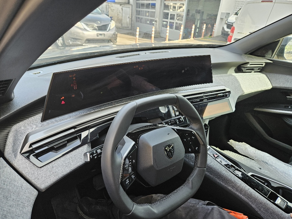 PEUGEOT 5008-image-13