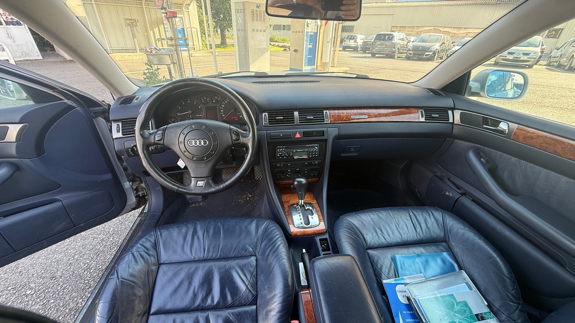 AUDI A6-image-8
