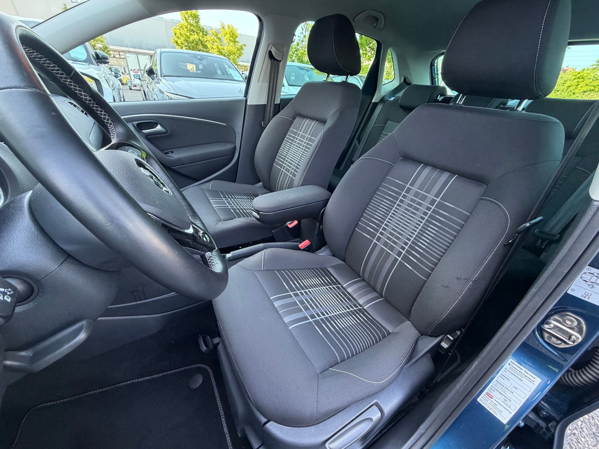 VW Polo 1.2 TSI BMT Lounge DSG-image-8